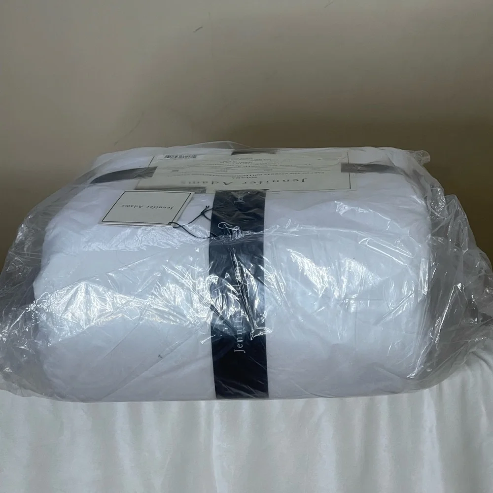 White Quilt Set - Picture 4 of 7